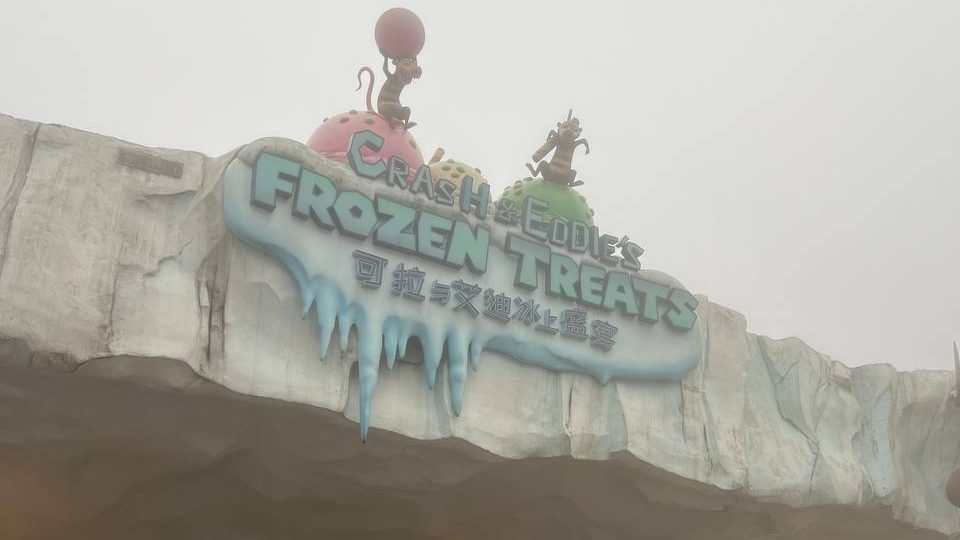 genting skyworlds theme park frozen treats