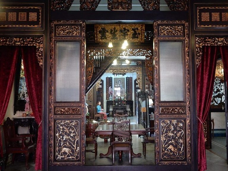 960px-Inside_the_Baba_and_Nyonya_Heritage_Museum