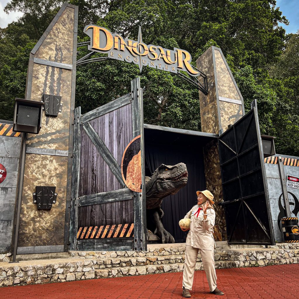 Zoo Teruntum's Dinosaur Encounter